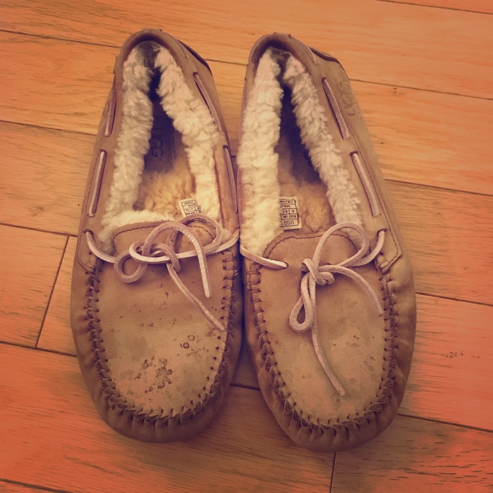 Tan Ugg Dakota Slippers with pink suede tie